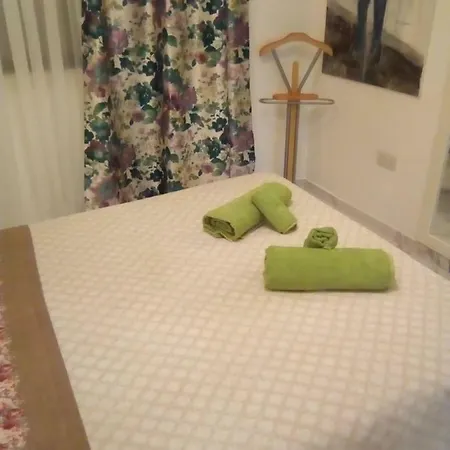 Amazing Center Flat 9 Green * Larnaca